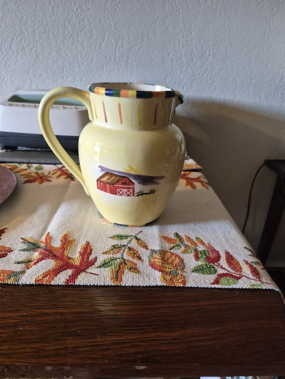 Inspirado yellow ceramic